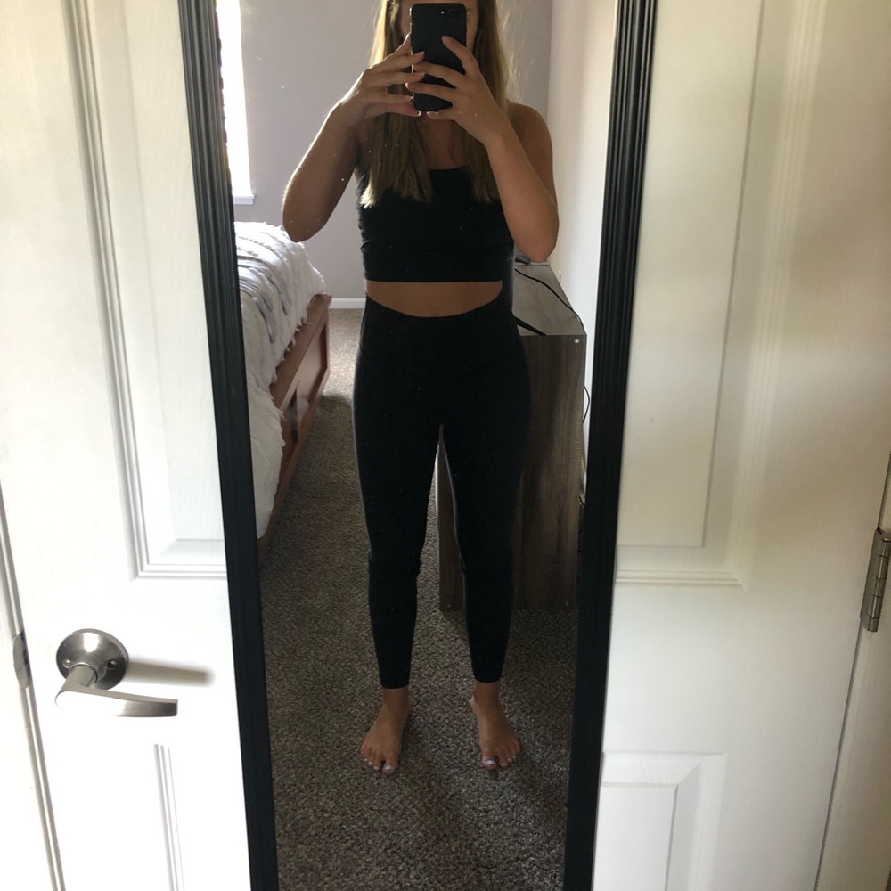 Women Lululemon full length leggings
